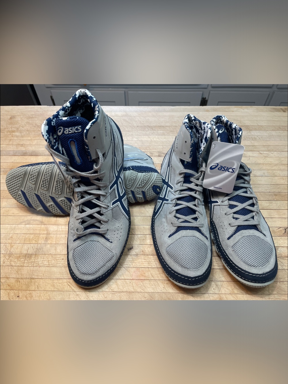 NWT Asics Cael V 7.0 Gray and Navy High-Top wrestling mat shoes